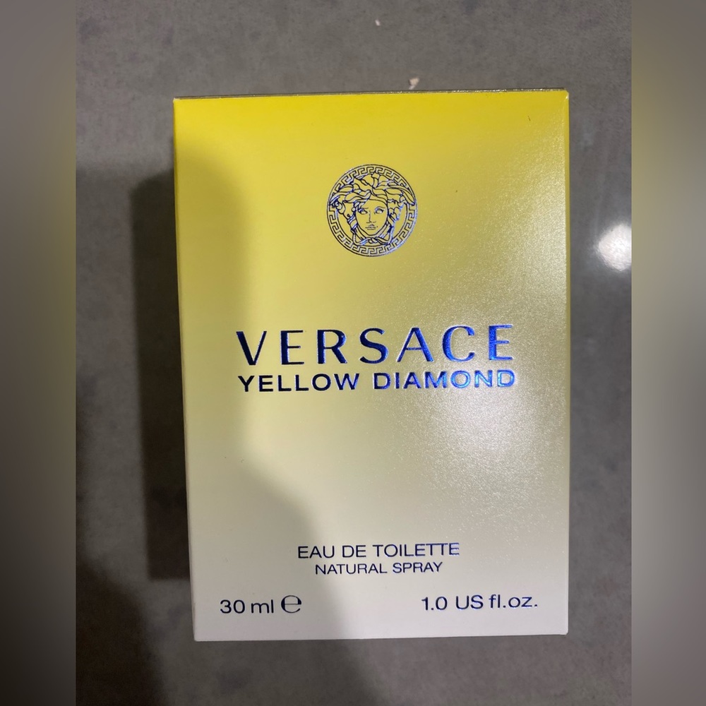 Versace Yellow Diamond Perfume